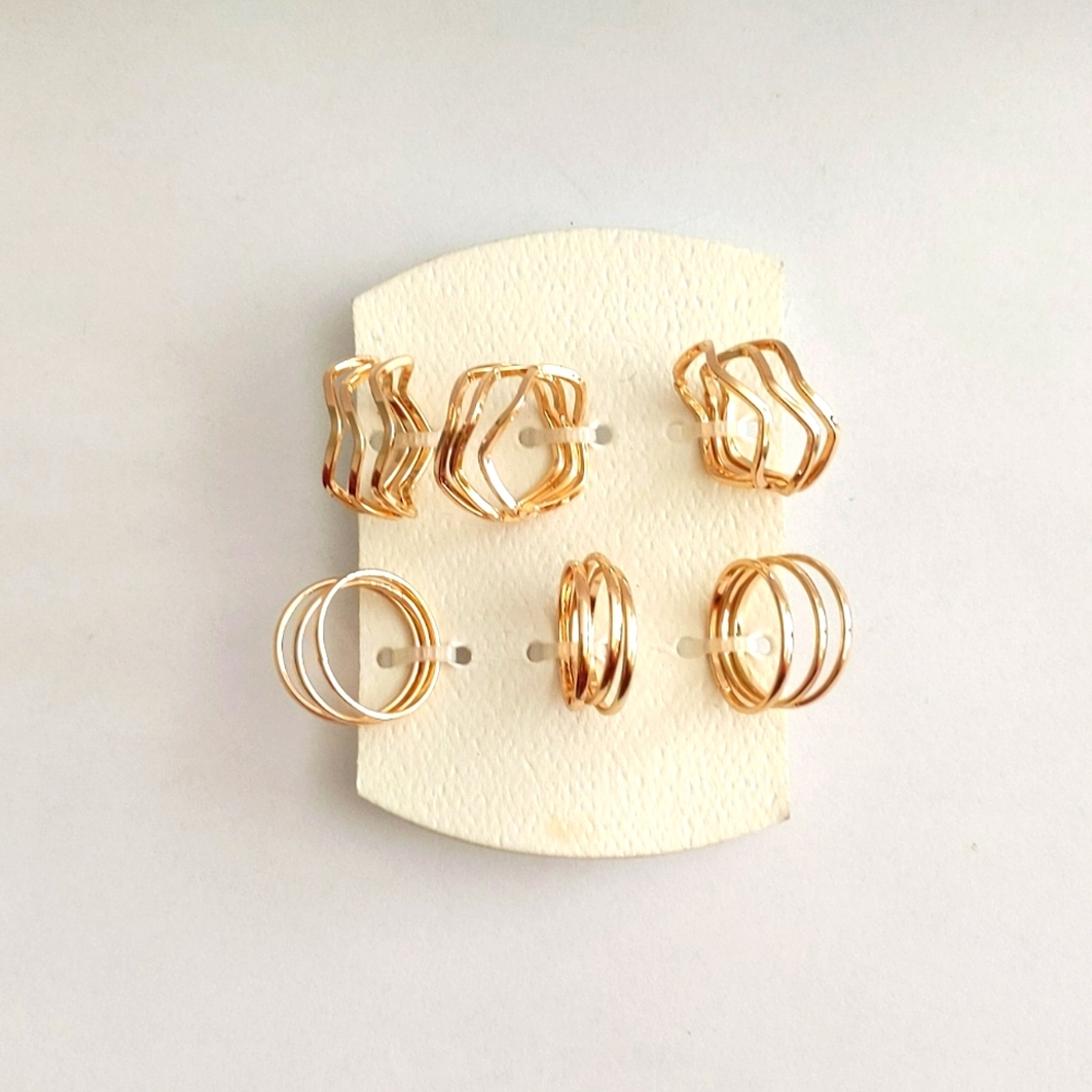 Set of rings